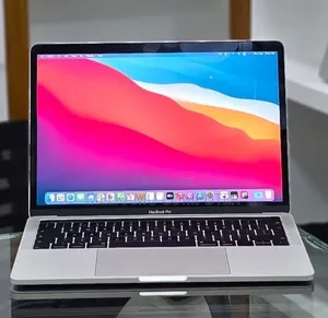New Laptop Apple MacBook Pro 2019 16GB Intel Core i7 SSD 256GB