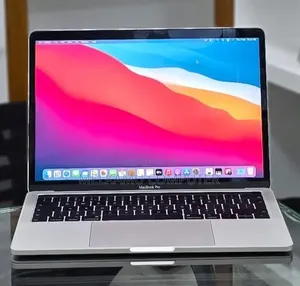 New Laptop Apple MacBook Pro 2019 16GB Intel Core i7 SSD 256GB