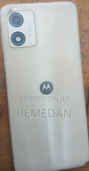 Motorola Moto E13 64 GB White