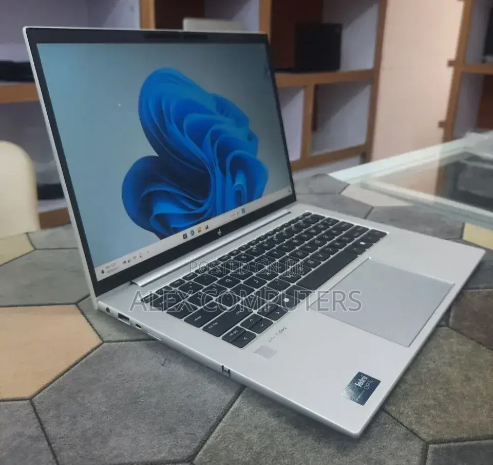 New Laptop HP EliteBook 840 G11 16GB Intel Core Ultra 7 SSD 512GB