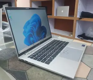 New Laptop HP EliteBook 840 G11 16GB Intel Core Ultra 7 SSD 512GB