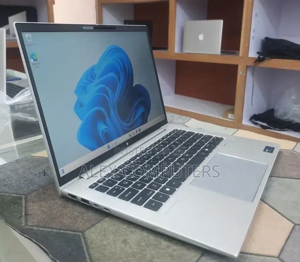 New Laptop HP EliteBook 840 G11 16GB Intel Core Ultra 7 SSD 512GB