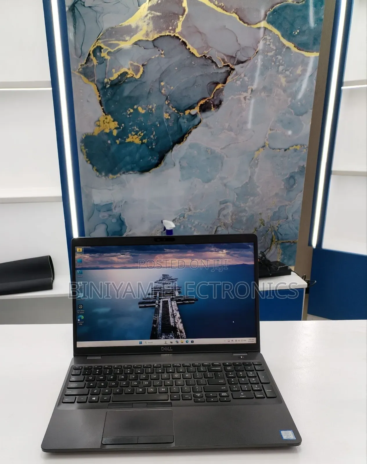 New Laptop Dell Precision 3541 16GB Intel Core i7 SSD 512GB