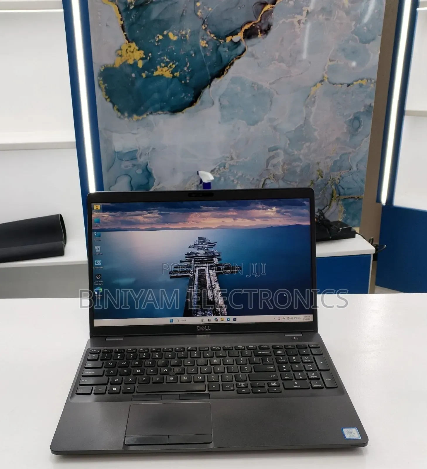 New Laptop Dell Precision 3541 16GB Intel Core i7 SSD 512GB