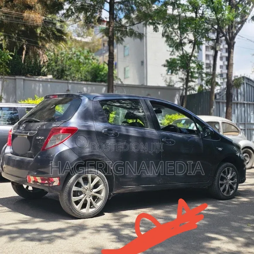 Suzuki Swift 2022 Black