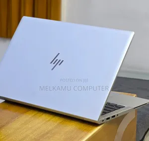 New Laptop HP EliteBook 840 G8 16GB Intel Core i7 SSD 512GB