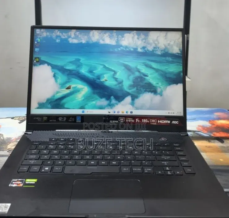 New Laptop Asus 16GB AMD Ryzen 7 SSD 512GB