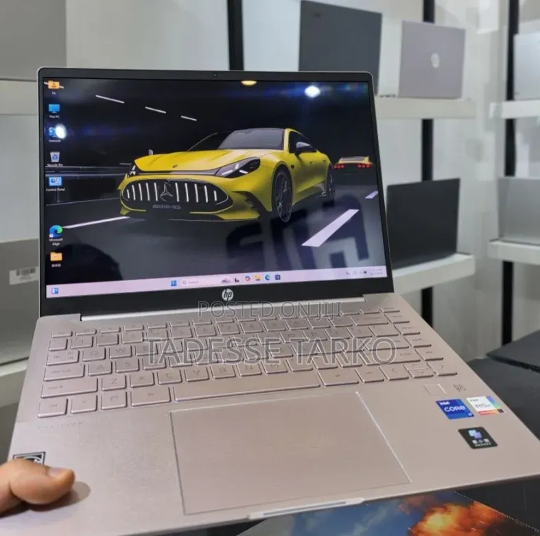 New Laptop HP Pavilion 14 16GB Intel Core i7 SSD 512GB