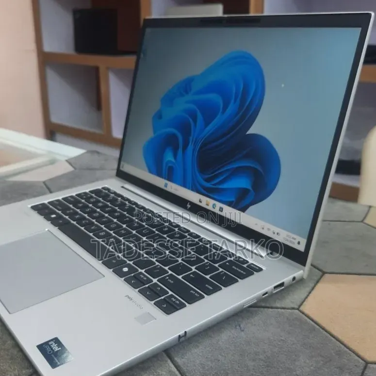 New Laptop HP EliteBook 840 G11 16GB Intel Core Ultra 7 SSD 512GB