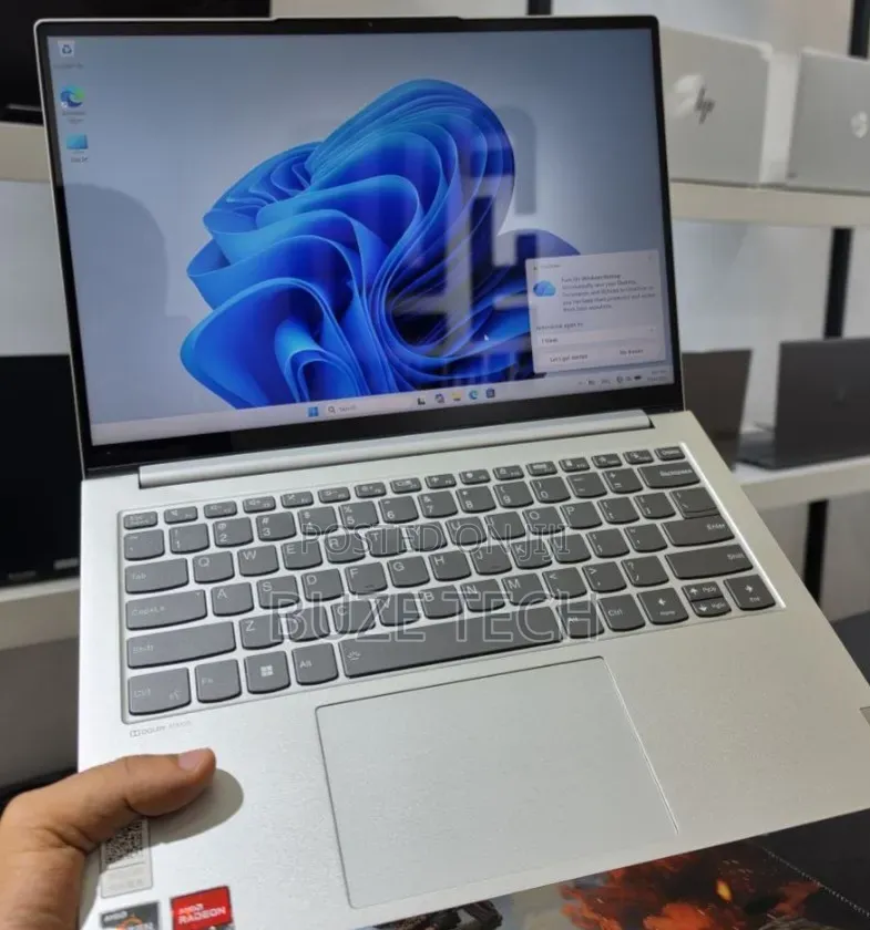 New Laptop Lenovo IdeaPad 720S 16GB AMD Ryzen 7 SSD 512GB