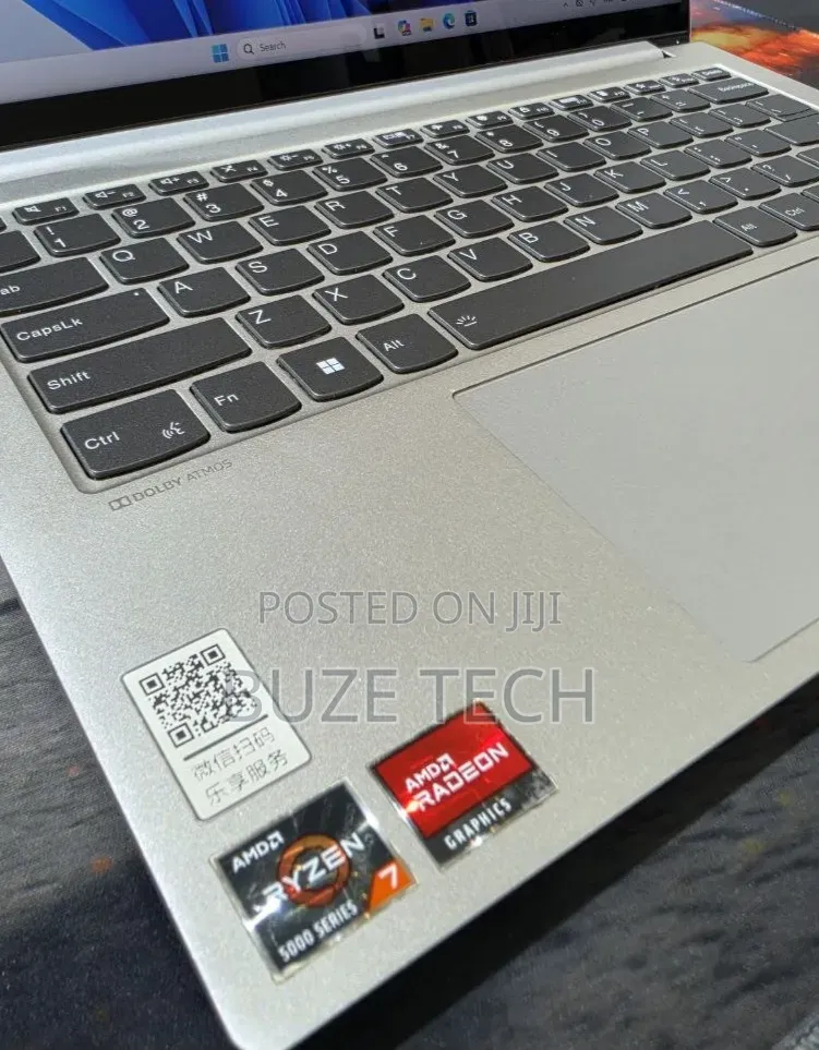New Laptop Lenovo IdeaPad 720S 16GB AMD Ryzen 7 SSD 512GB