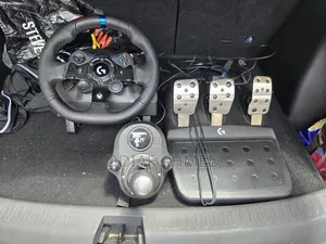 Logitech G923 Trueforce Racing Wheel