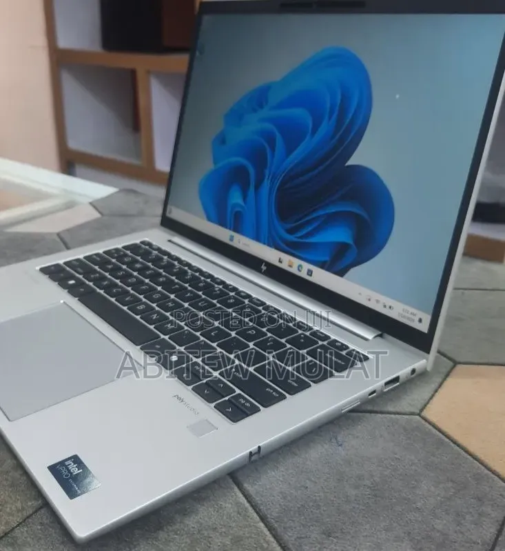 New Laptop HP EliteBook 840 G11 16GB Intel Core Ultra 7 SSD 512GB