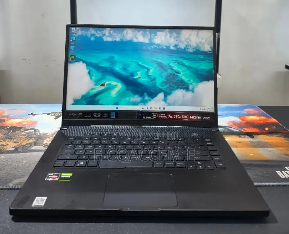 New Laptop Asus 16GB AMD Ryzen 7 SSD 512GB
