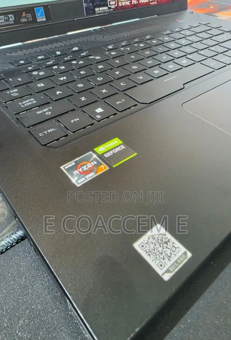 New Laptop Asus 16GB AMD Ryzen 7 SSD 512GB