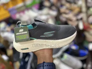 Skecher Comfort