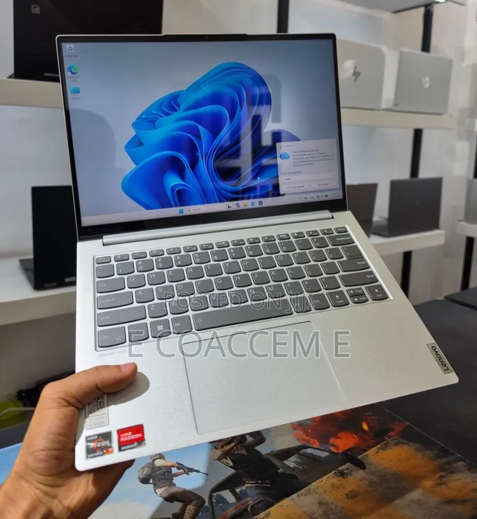 New Laptop Lenovo IdeaPad 720S 16GB AMD Ryzen 7 SSD 512GB
