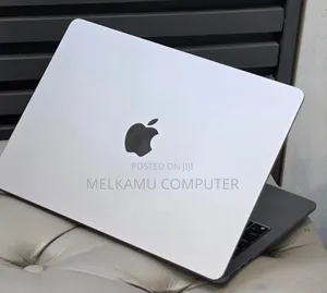 New Laptop Apple MacBook Air 2023 M2 8GB Apple M2 SSD 256GB