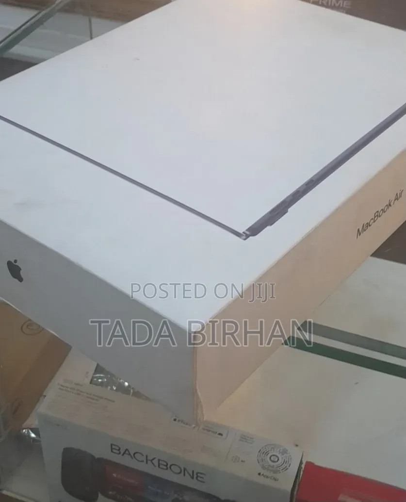New Laptop Apple MacBook Air 2025 M4 16GB Apple M5 SSD 512GB