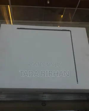 New Laptop Apple MacBook Air 2025 M4 16GB Apple M5 SSD 512GB