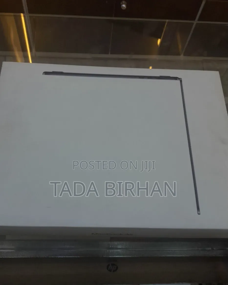 New Laptop Apple MacBook Air 2025 M4 16GB Apple M5 SSD 512GB