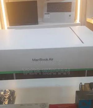 New Laptop Apple MacBook Air 2025 M4 16GB Apple M5 SSD 512GB