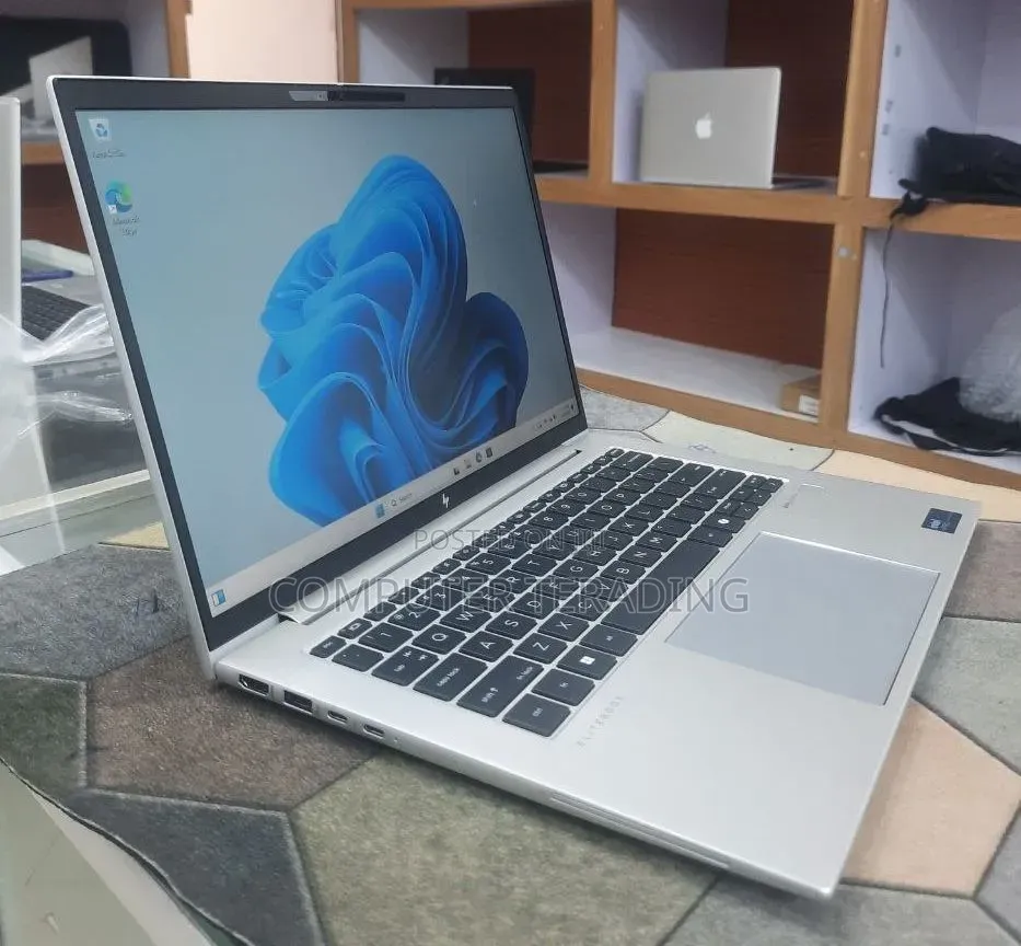 New Laptop HP EliteBook 840 G11 16GB Intel Core Ultra 7 SSD 512GB