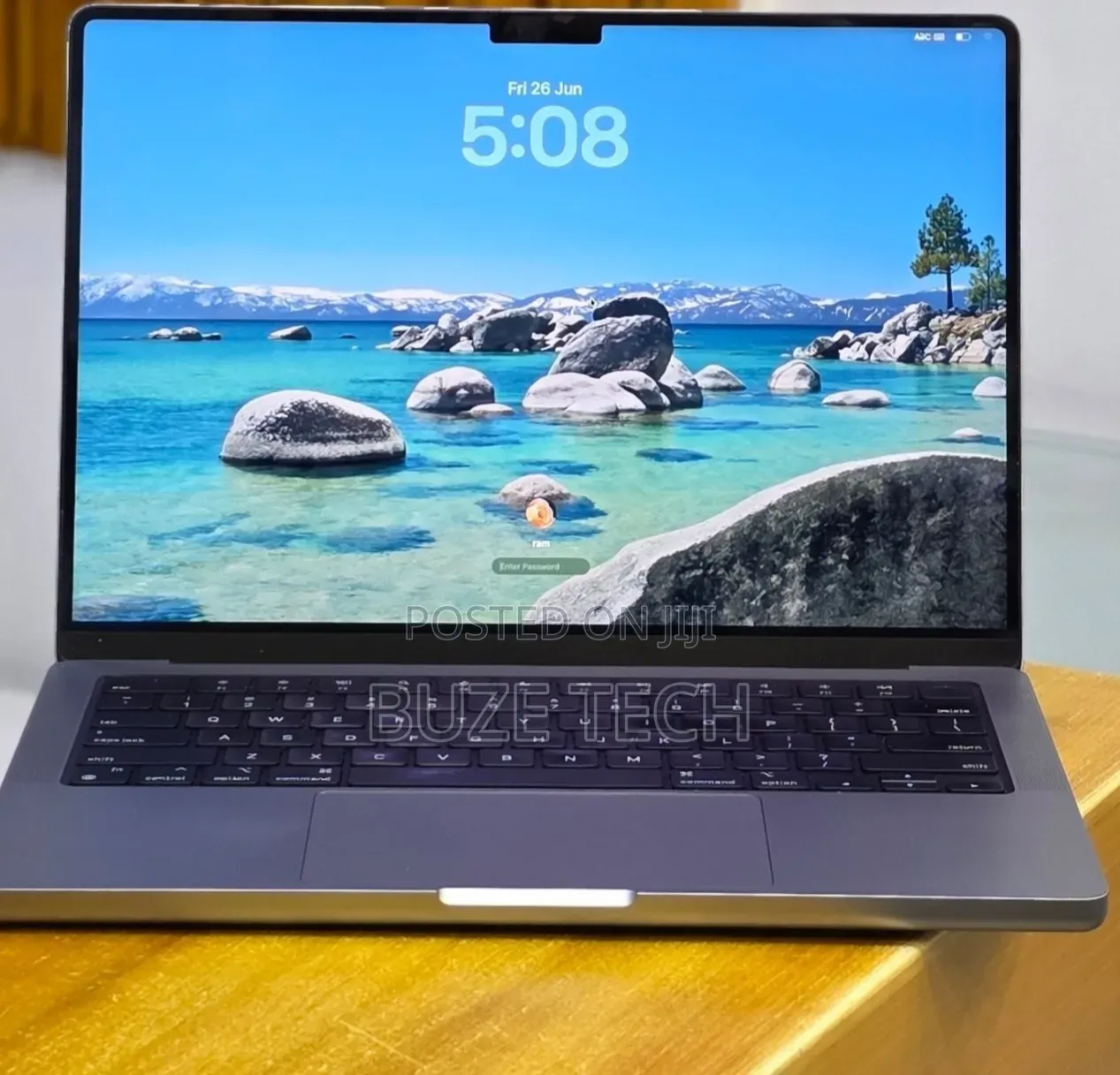 New Laptop Apple MacBook Pro 2021 M1 32GB Apple M1 Pro SSD 512GB
