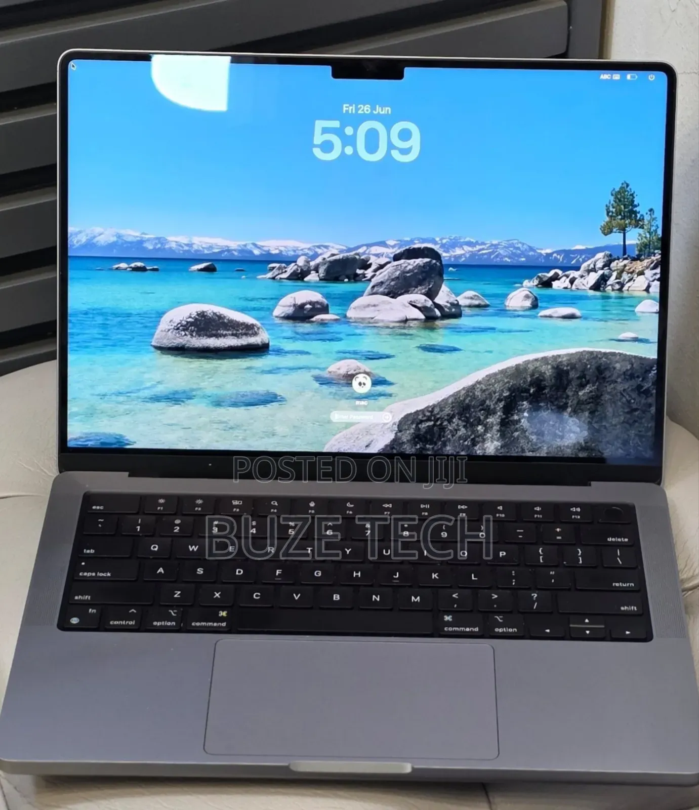 New Laptop Apple MacBook Pro 2021 M1 32GB Apple M1 Pro SSD 512GB