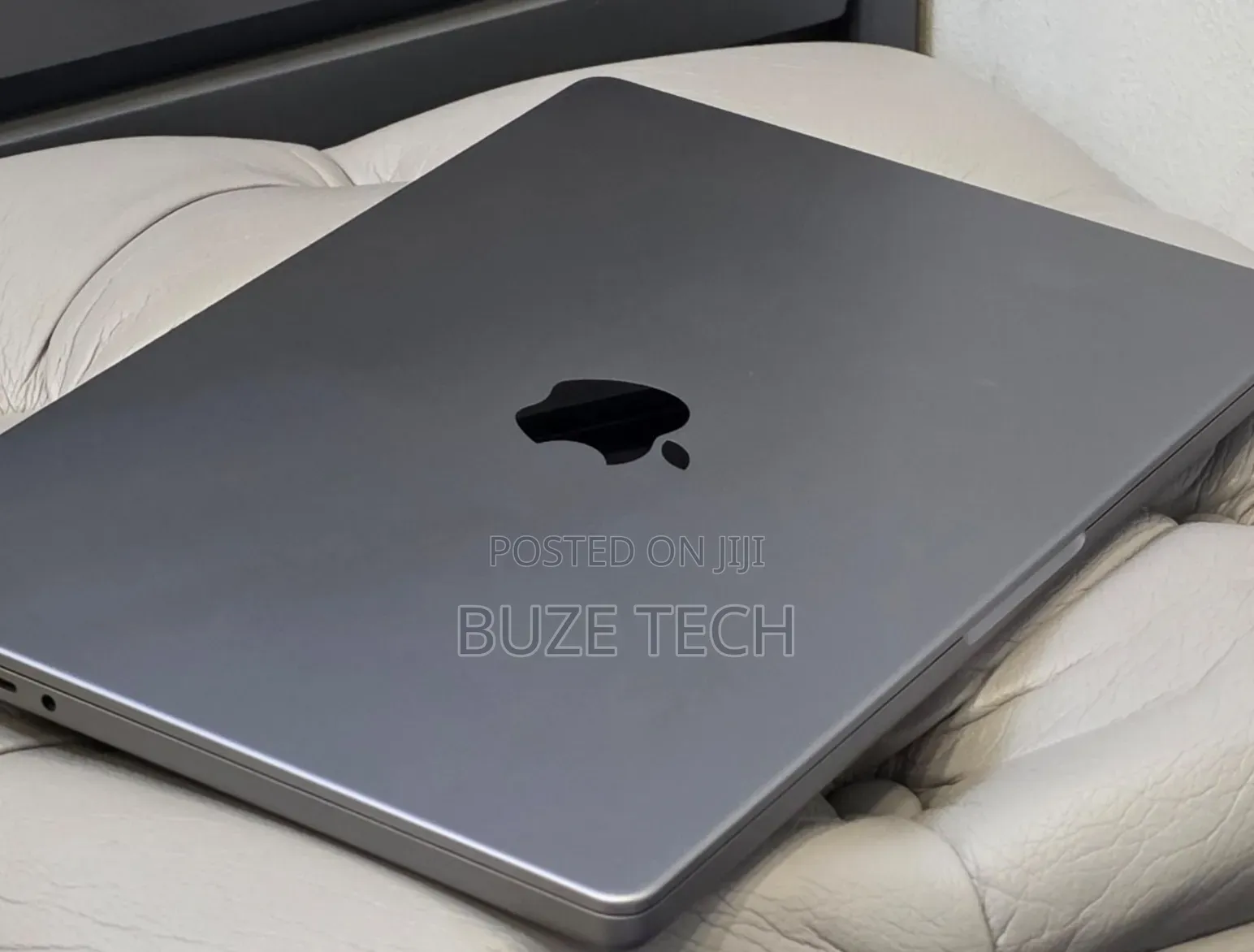 New Laptop Apple MacBook Pro 2021 M1 32GB Apple M1 Pro SSD 512GB