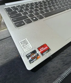 New Laptop Lenovo Ideapad 3 16GB AMD Ryzen 7 SSD 512GB