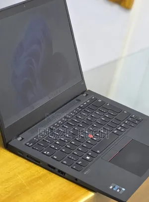 New Laptop Lenovo ThinkPad T14s Gen 2 16GB Intel Core i7 SSD 512GB