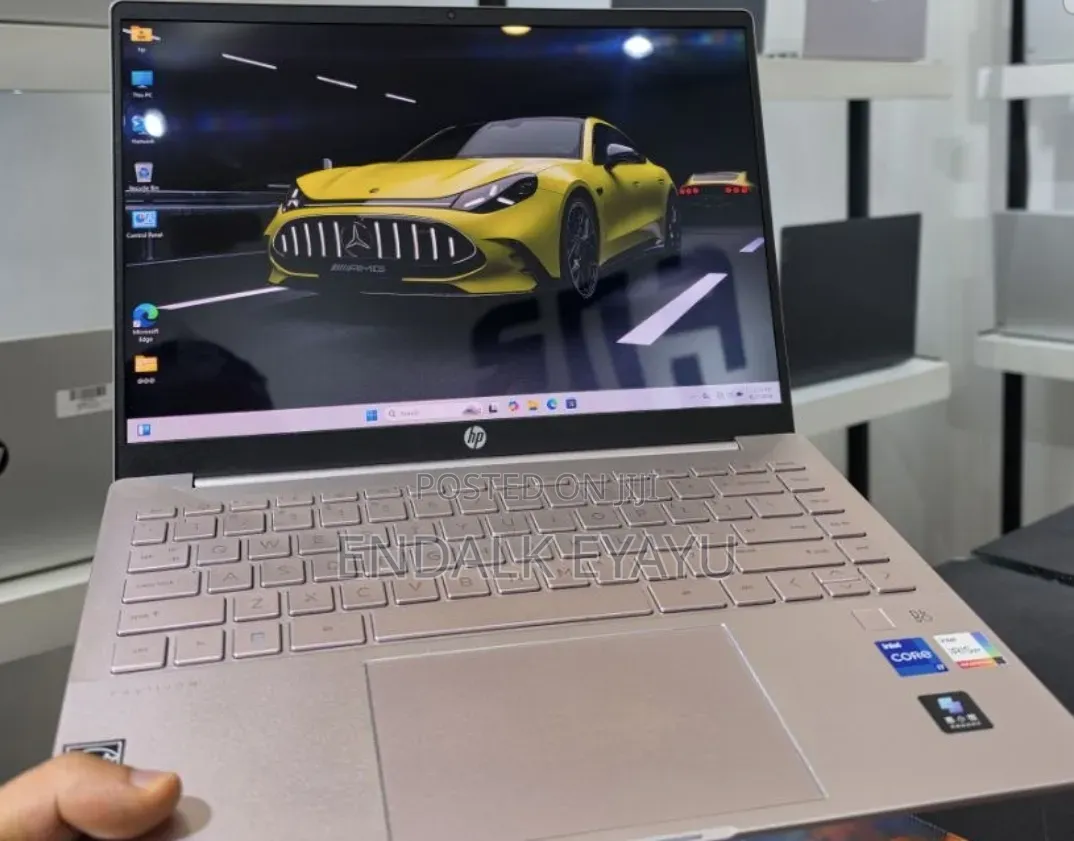 New Laptop HP Pavilion 14 16GB Intel Core i7 SSD 512GB