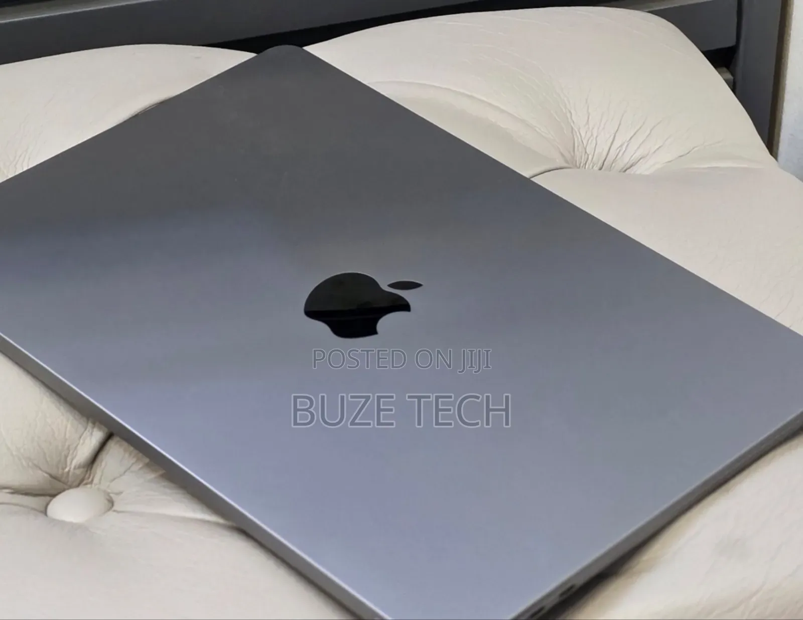 New Laptop Apple MacBook Air 2022 M2 8GB Apple M2 SSD 256GB