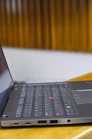New Laptop Lenovo 16GB Intel Core i7 SSD 512GB
