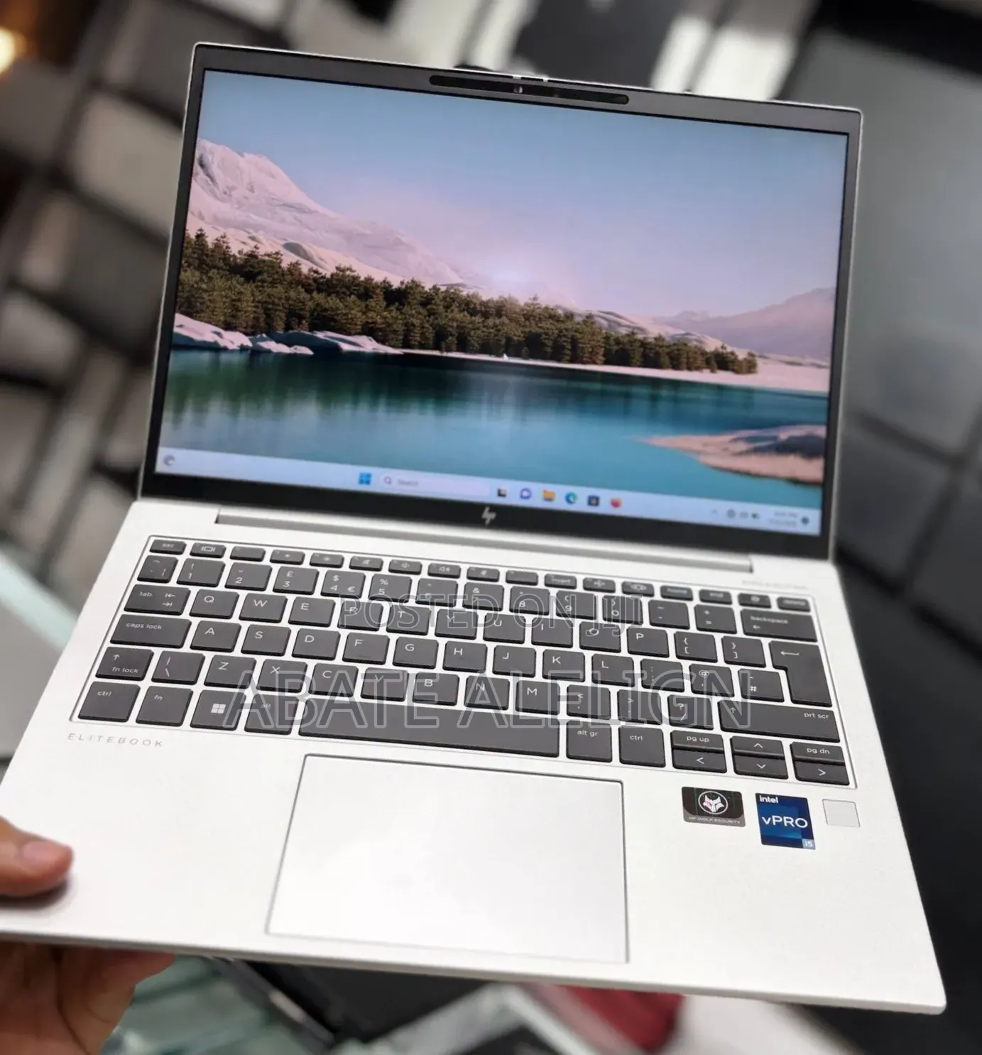New Laptop HP EliteBook 830 G9 16GB Intel Core i9 SSD 512GB