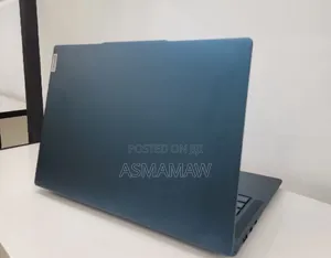 New Laptop HP ZBook Firefly G8 32GB Intel Core i7 SSD 32GB