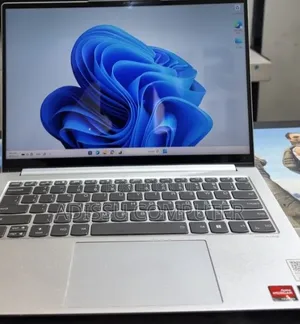 New Laptop Lenovo Ideapad 3 16GB AMD Ryzen 7 SSD 512GB