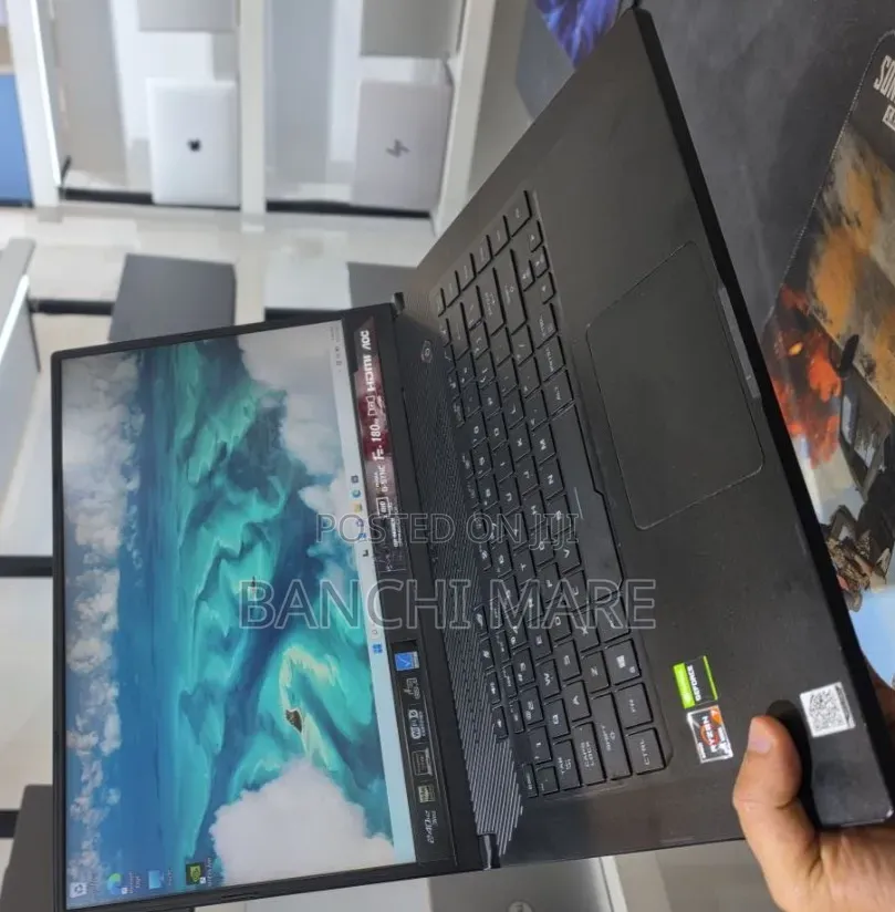 New Laptop Asus ROG Zephyrus G15 16GB AMD Ryzen 7 SSD 512GB