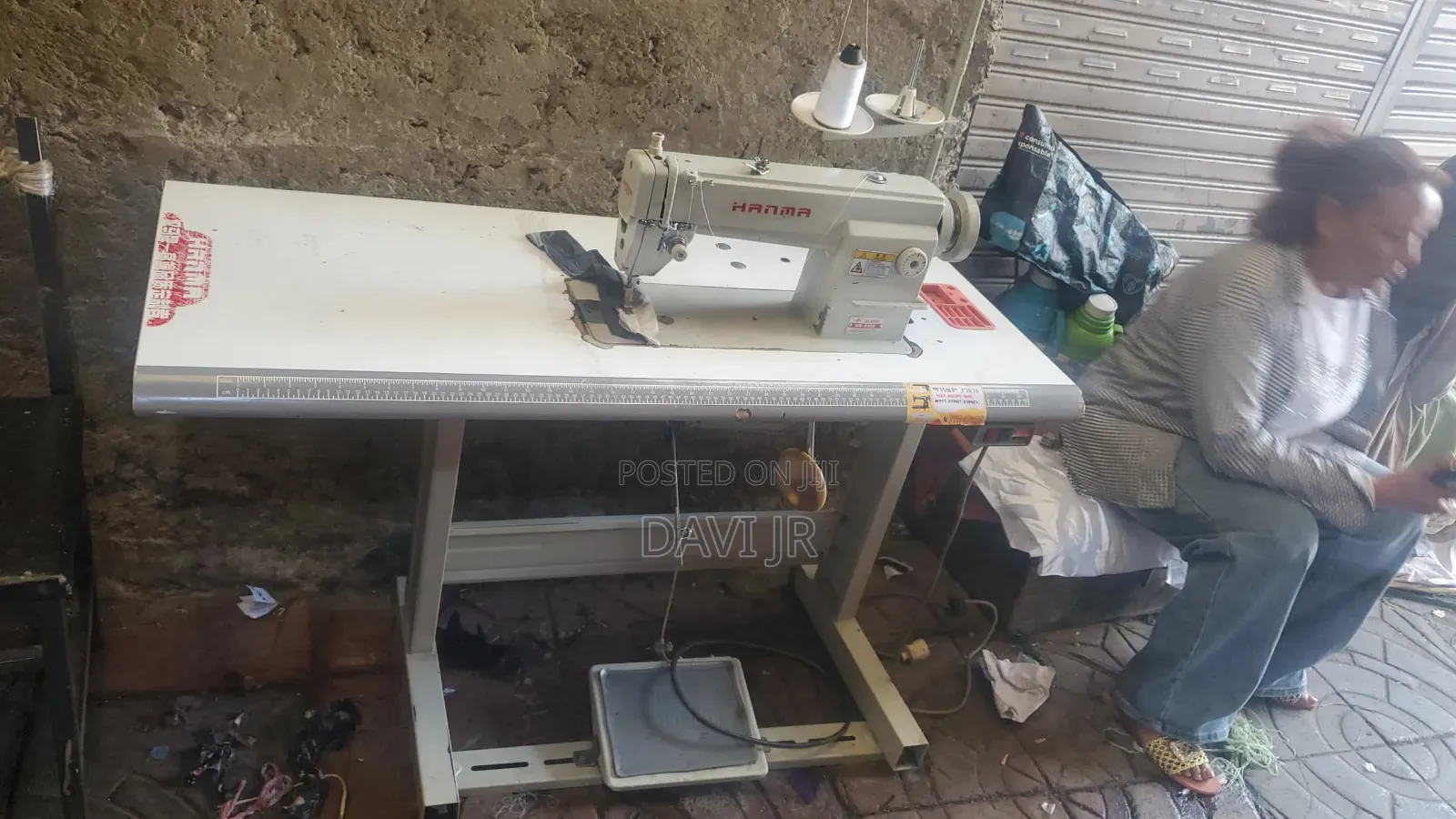 Used Industrial Sewing Machine With Dynamo Motor – Excellent Condition