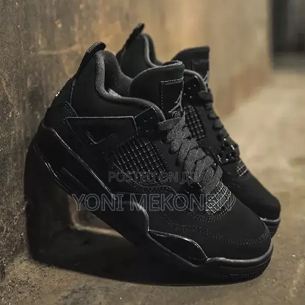 Jordan 4 Black