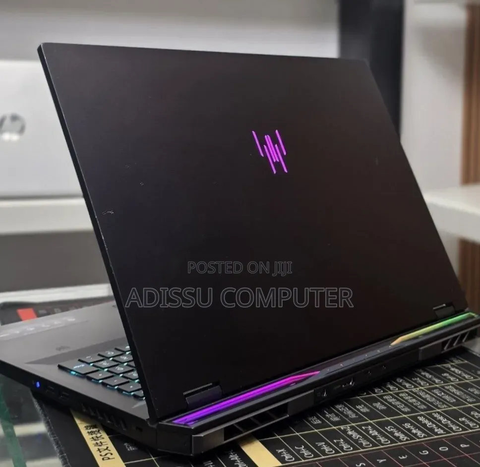 New Laptop Acer Predator Triton 16 32GB Intel Core i9 SSD 1T