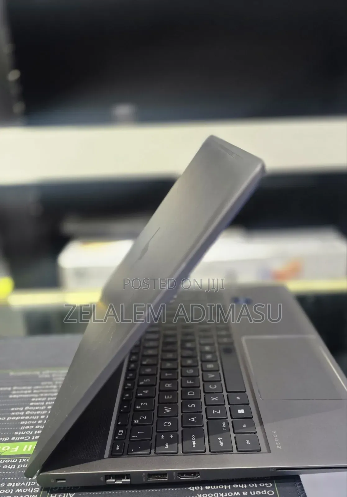 New Laptop HP ZBook Firefly 14 G11 16GB Intel Core i7 SSD 512GB