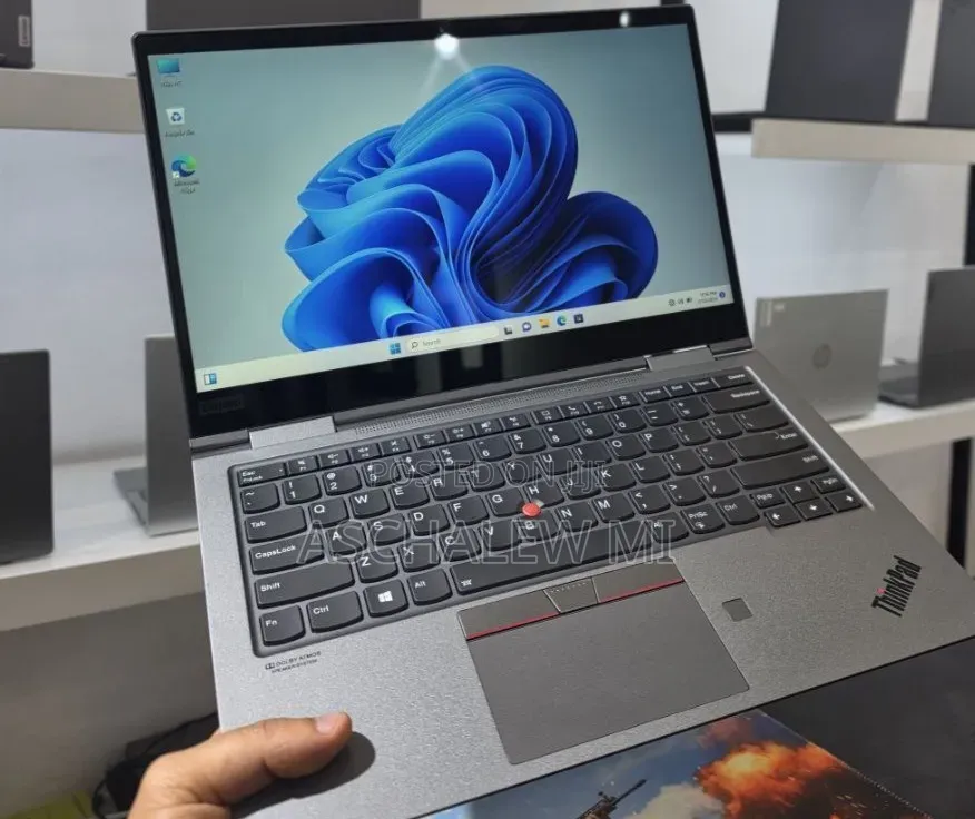 New Laptop Lenovo ThinkPad X1 Yoga 16GB Intel Core i7 SSD 512GB