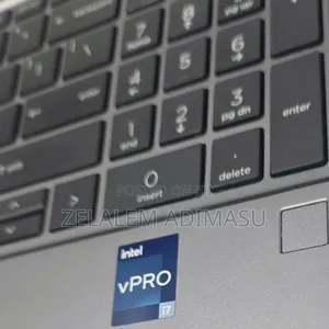 New Laptop HP ZBook Firefly 14 G11 16GB Intel Core i7 SSD 512GB