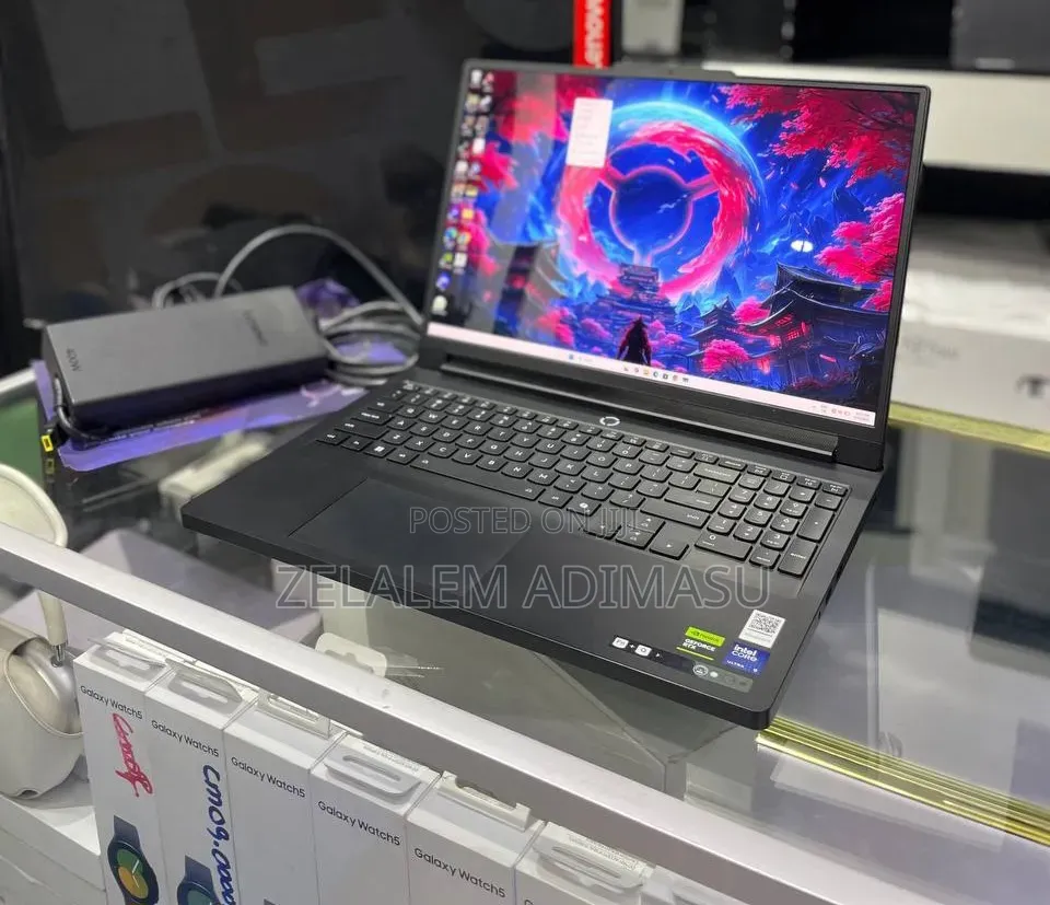 New Laptop Lenovo Legion Pro 7 64GB Intel Core Ultra 9 SSD 2T