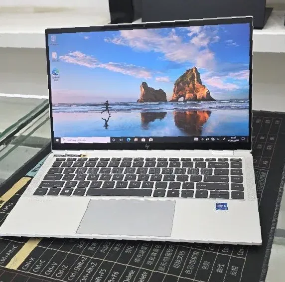 New Laptop HP EliteBook x360 1040 G10 32GB Intel Core i7 SSD 512GB