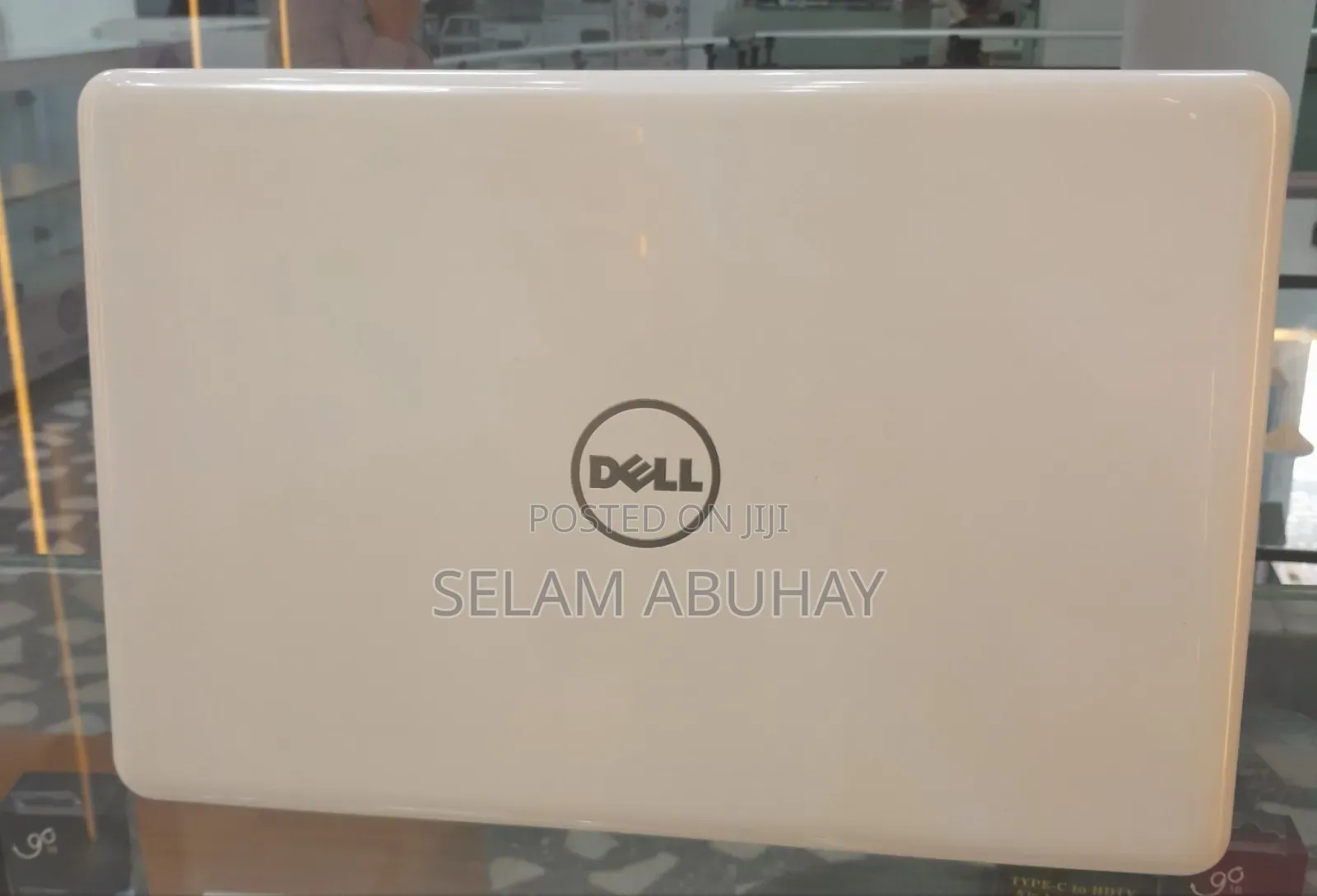 New Laptop Dell Inspiron 15 8GB Intel Core i7 SSD 1T