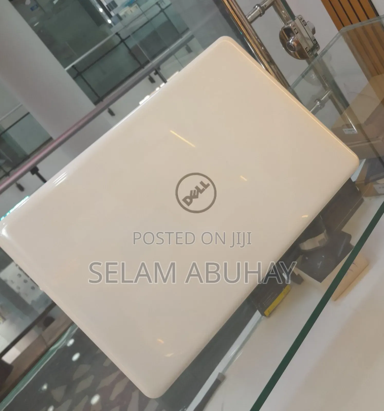 New Laptop Dell Inspiron 15 8GB Intel Core i7 SSD 1T