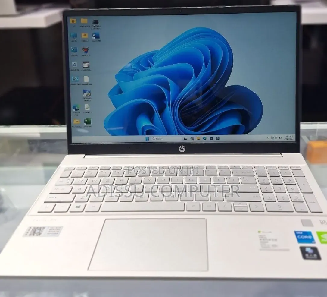 New Laptop HP Pavilion 11 16GB Intel Core i5 SSD 512GB